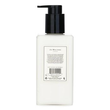 Red Roses Body & Hand Lotion  250ml/8.5oz