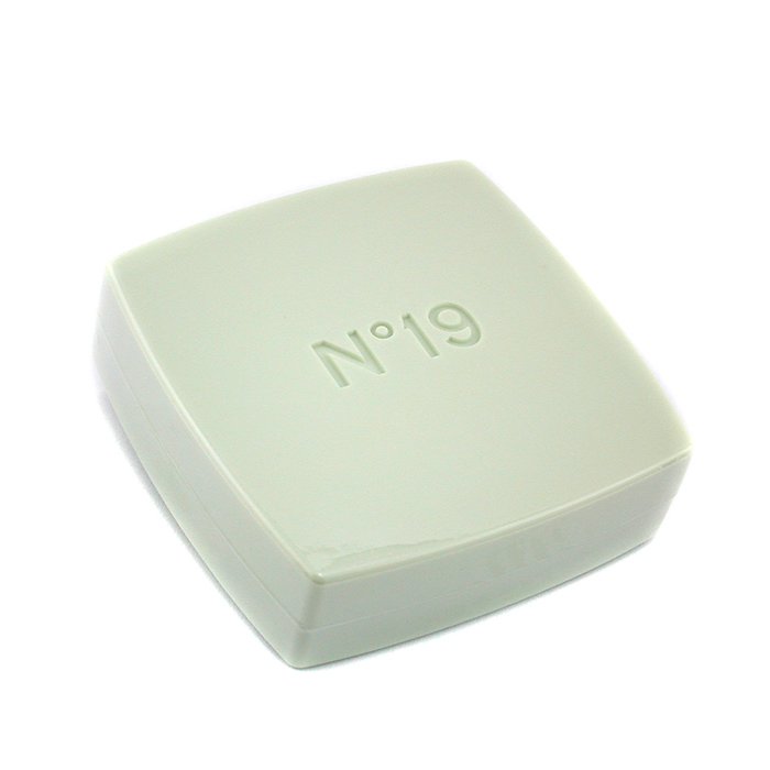 Chanel No.19 Bath Soap 150g/5.3ozProduct Thumbnail