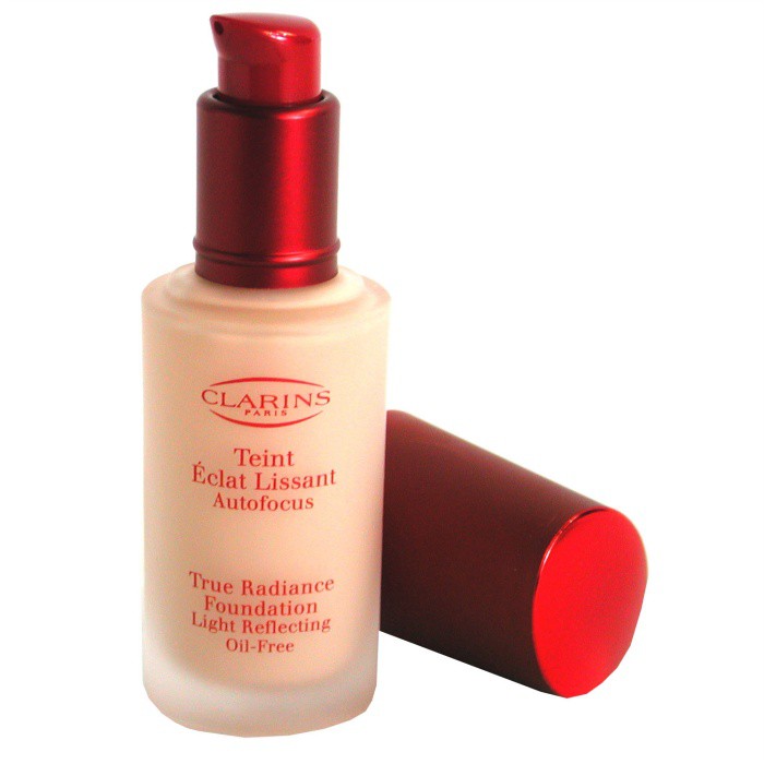 Clarins True Radiance Foundation Light Reflecting Oil Free 30ml/1.06ozProduct Thumbnail