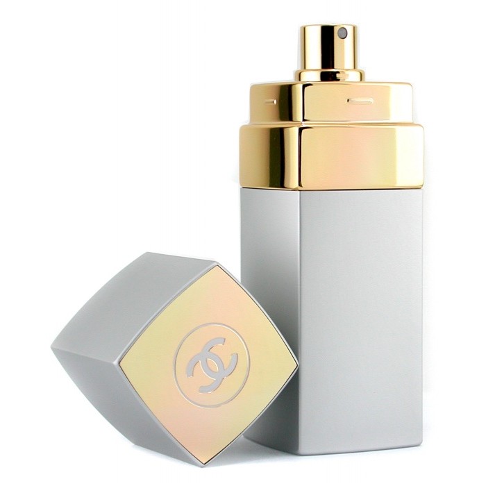 Chanel No.19 Eau De Toilette Spray Refillable 75ml/2.5ozProduct Thumbnail