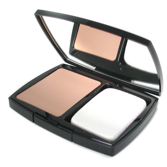 Chanel Vitalumiere Cream Compact 15gProduct Thumbnail