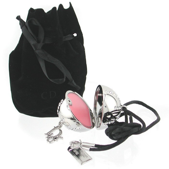 Christian Dior DiorLight Lip Gloss (Jewelled Makeup Necklace for the Lips) Picture ColorProduct Thumbnail