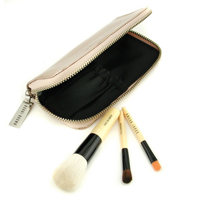 Bobbi Brown Zestaw pędzli do makijażu Copper Diamond Mini Brush Set: Pędzel do pudru do twarzy + Pędzelek do cieni do powiek + Pędzelek do eyelinera + Etui (bez opakowania) 3 szt. + 1 etuiProduct Thumbnail