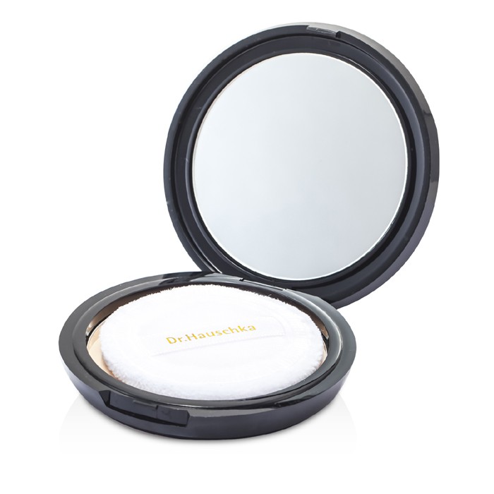 Dr. Hauschka Translucent Face Powder Compact 9g/3ozProduct Thumbnail