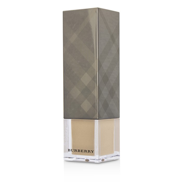 Burberry Fresh Glow Luminous Fluid Foundation SPF15 30ml/1ozProduct Thumbnail