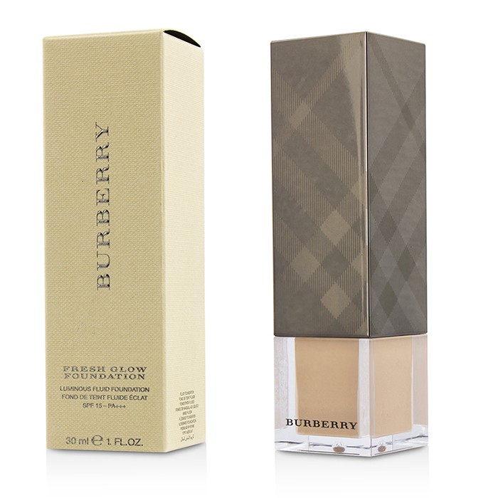 Burberry Fresh Glow Luminous Fluid Foundation SPF15 30ml/1ozProduct Thumbnail