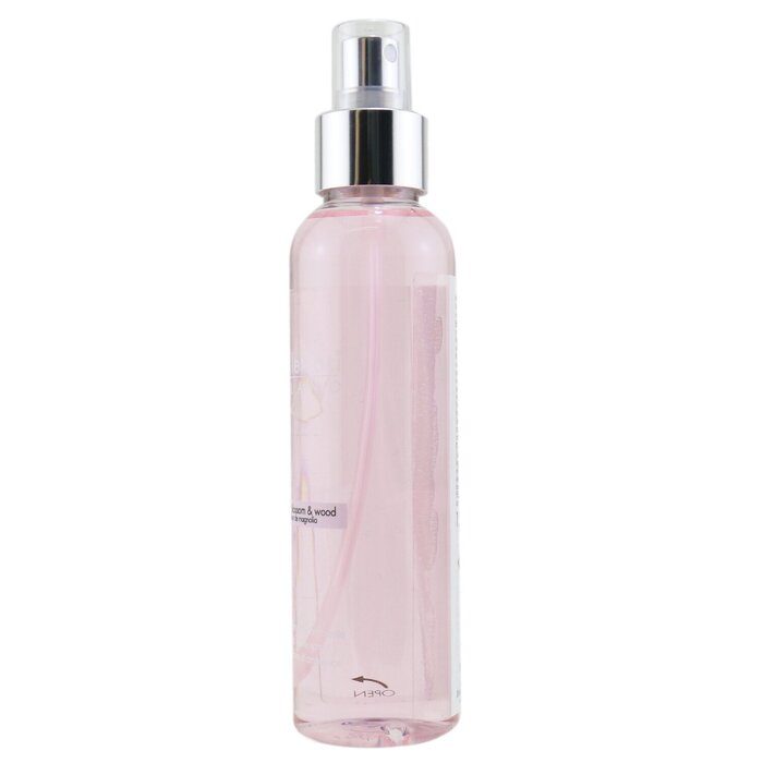 Millefiori Natural Scented Home Spray - Magnolia Blossom & Wood 150ml/5ozProduct Thumbnail