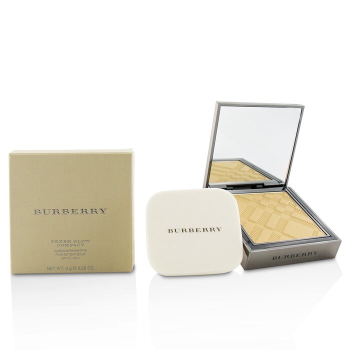 Burberry Fresh Glow Compact Luminous Foundation SPF 10 8g/0.28ozProduct Thumbnail