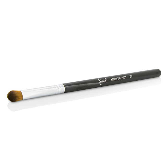 Sigma Beauty E54 Medium Sweeper Brush Picture ColorProduct Thumbnail