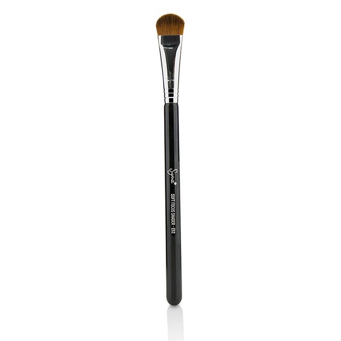 Sigma Beauty E52 Soft Focus Shader Brush Picture ColorProduct Thumbnail