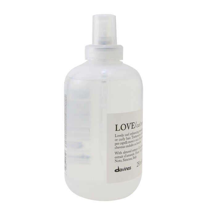 Davines love curl. Davines для кудрявых волос. Davines Love Ревиталайзер для усиления завитка. EHC Love Curl Revitalizer 250ml.