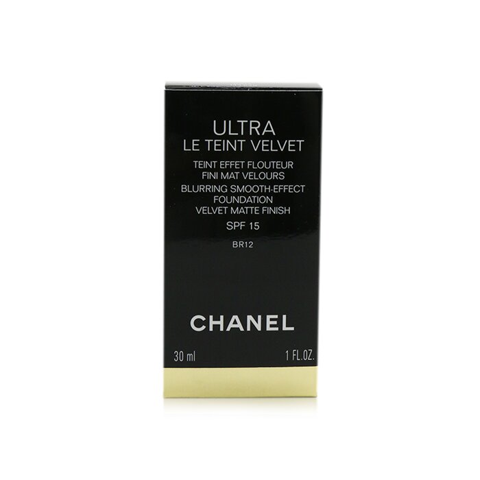Chanel Ultra Le Teint Velvet Blurring Smooth Effect Foundation SPF 15 30ml/1ozProduct Thumbnail