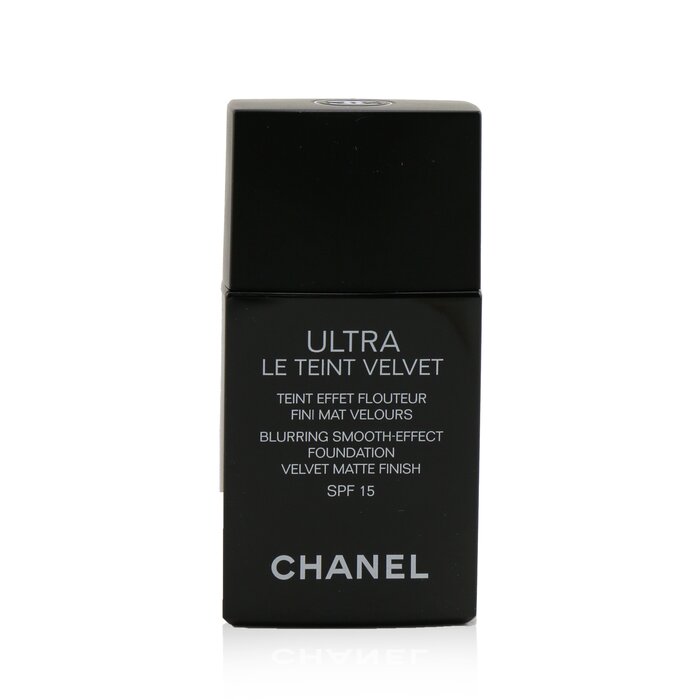 Chanel Ultra Le Teint Velvet Blurring Smooth Effect Foundation SPF 15 30ml/1ozProduct Thumbnail