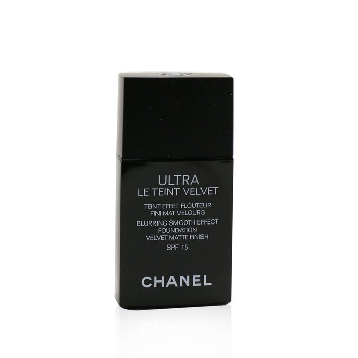 Chanel Ultra Le Teint Velvet Blurring Smooth Effect Foundation SPF 15 30ml/1ozProduct Thumbnail