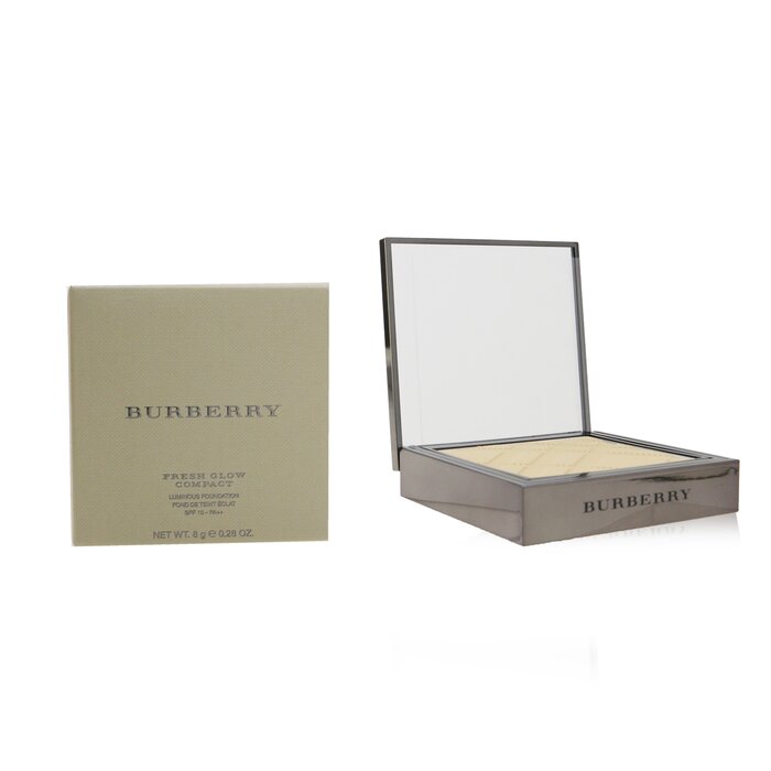 Burberry Fresh Glow Compact Luminous Foundation SPF 10 8g/0.28ozProduct Thumbnail