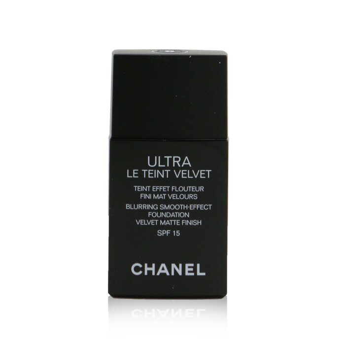 Chanel Ultra Le Teint Velvet Blurring Smooth Effect Foundation SPF 15 30ml/1ozProduct Thumbnail