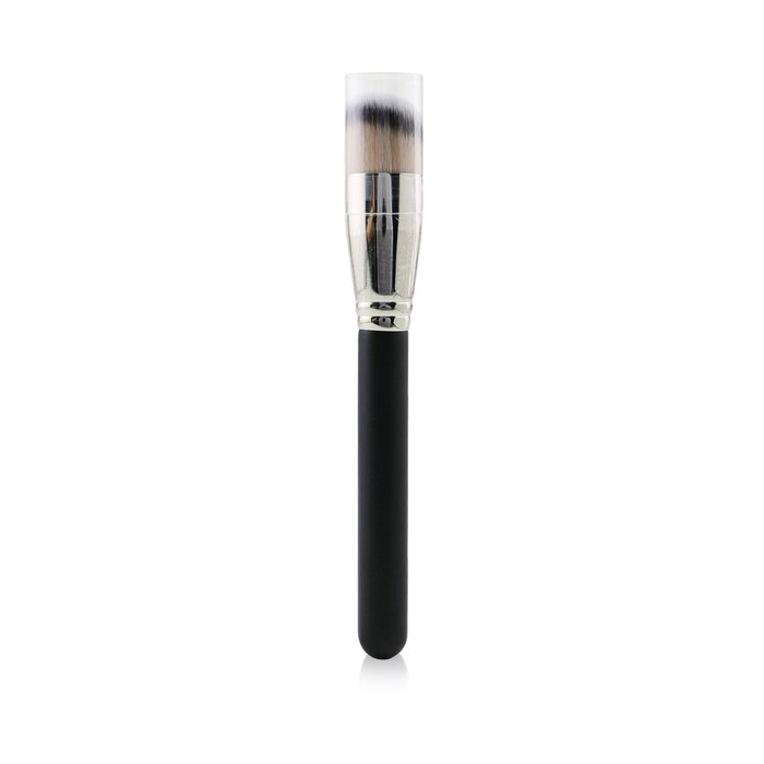 MAC 170 Synthetic Rounded Slant Brush Picture ColorProduct Thumbnail
