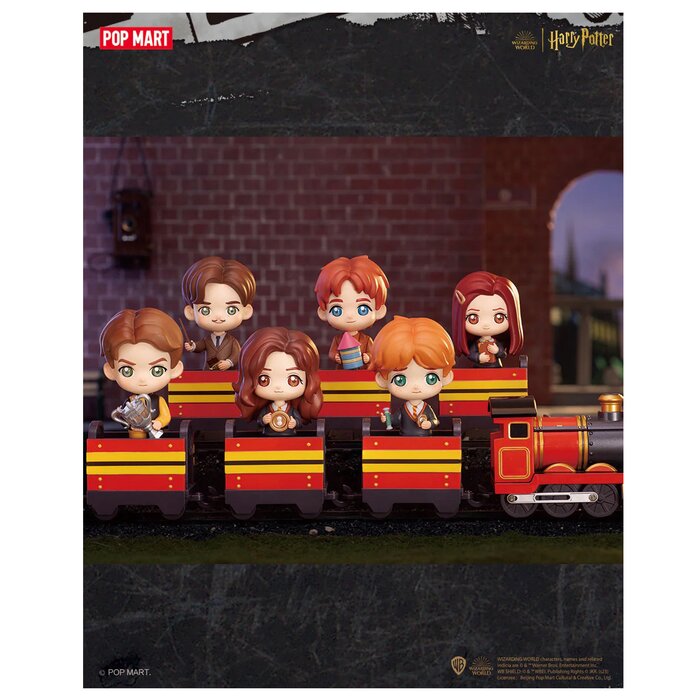 Popmart Harry Potter Heading to Hogwarts Series (Case of 12 Blind Boxes) 29x22x12cmProduct Thumbnail
