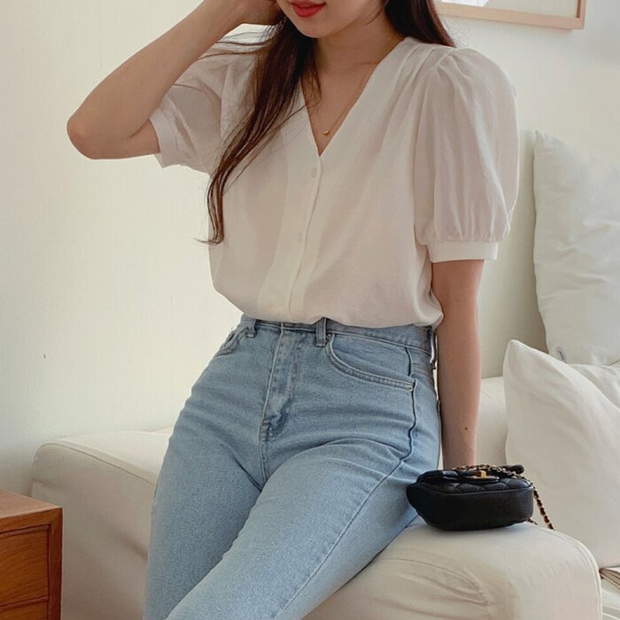 Trendywhere V-Neck Puff Sleeve Blouse Free (XS-M)Product Thumbnail