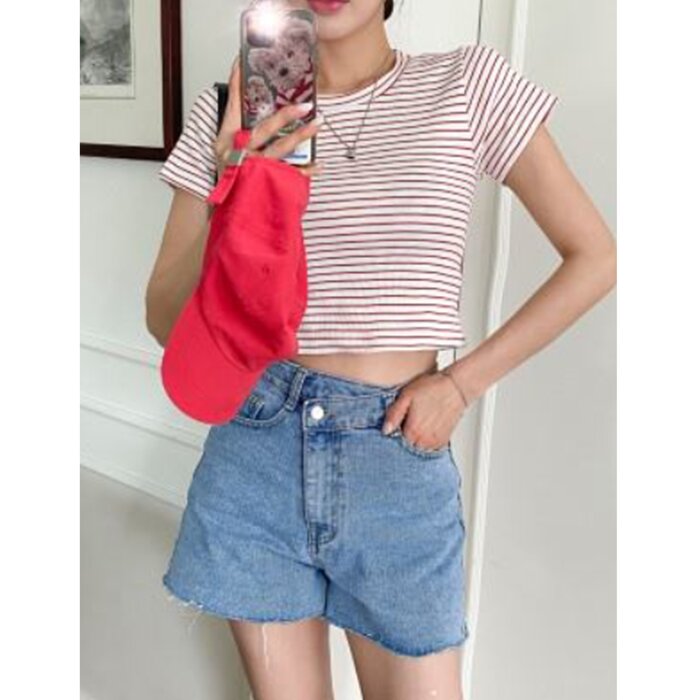 Trendywhere Striped Slim Fit Crop Top Free (XS-M)Product Thumbnail