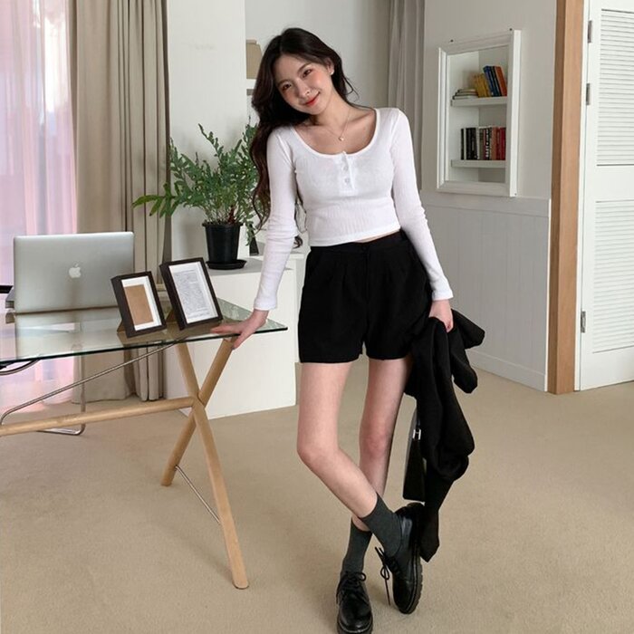 Trendywhere High Waist Shorts Free (XS-S)Product Thumbnail