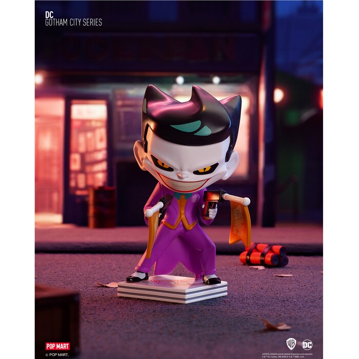 Popmart DC Gotham City (Individual Blind Boxes) 7x11x7cm