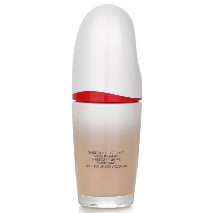 Shiseido Revitalessence Skin Glow Foundation SPF 30 30ml/1ozProduct Thumbnail