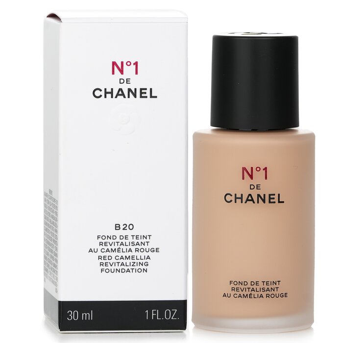 Chanel N°1 De Chanel Red Camellia Revitalizing Foundation 30ml/1ozProduct Thumbnail