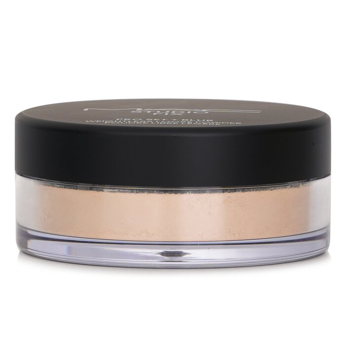 MAC Studio Fix Pro Set + Blur Weightless Loose Powder 6.5gProduct Thumbnail
