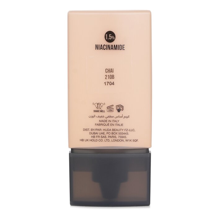 Huda Beauty Easy Blur Foundation 30mlProduct Thumbnail
