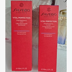Shiseido Vital Perfection Bright Revitalizing Lotion & Emulsion Set (150ml + 100ml) Set (150ml#100m