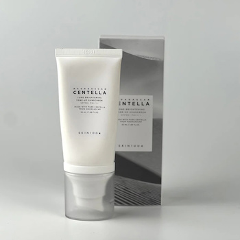 Skin1004 肌膚 1004  馬達加斯加 積雪草美白潤色素顔隔離防曬乳 50ml