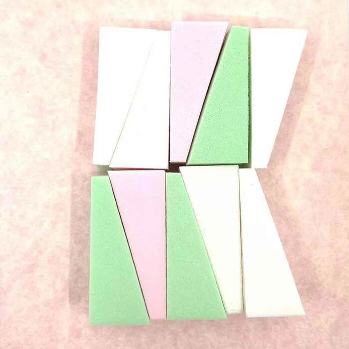 LOUISA LOUISA Powder Puff 10pcs special set (Triangle) (Random Color) Fixed SizeProduct Thumbnail