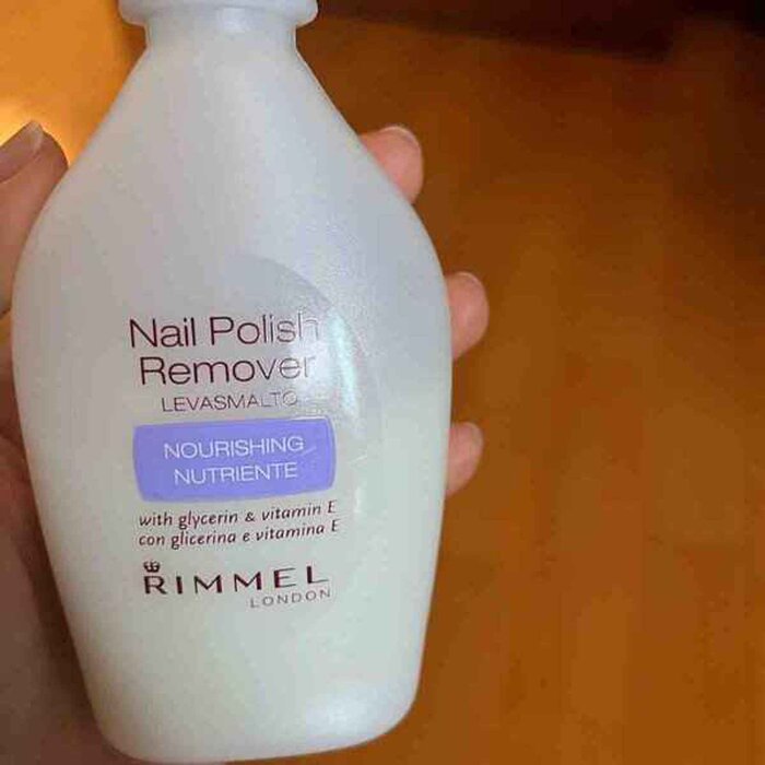 Rimmel London Nourishing Nail Polish Remover 100mlProduct Thumbnail