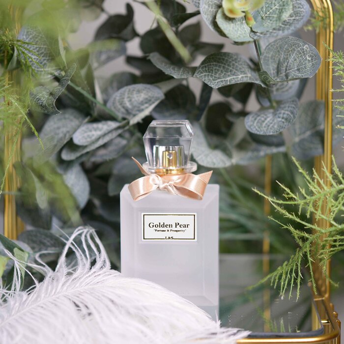 Lisa and Sara GOLDEN PEAR AQUA PERFUME 60mlProduct Thumbnail