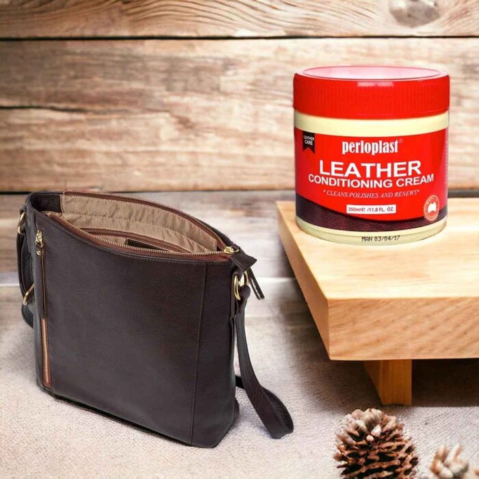 Perloplast LEATHER CONDITIONING CREAM 350mlProduct Thumbnail