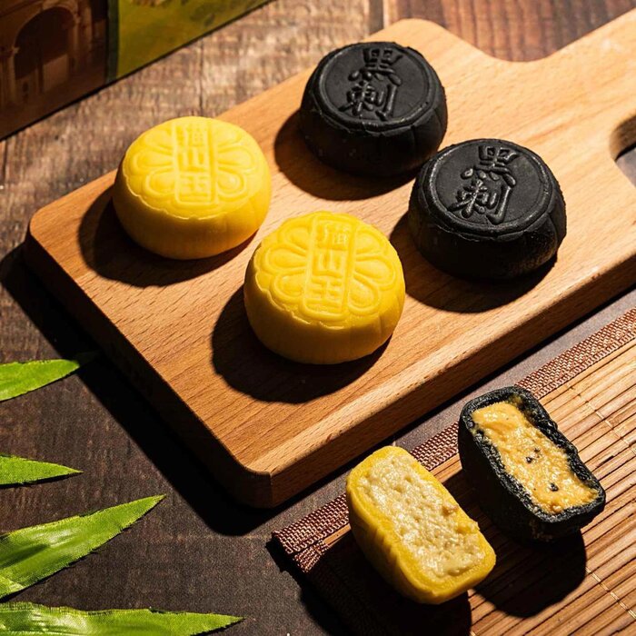 Living Kingdom Musan King and Black Thorn Durian Snow Skin Mooncakes【Self Pick-up Only】 6pcsProduct Thumbnail