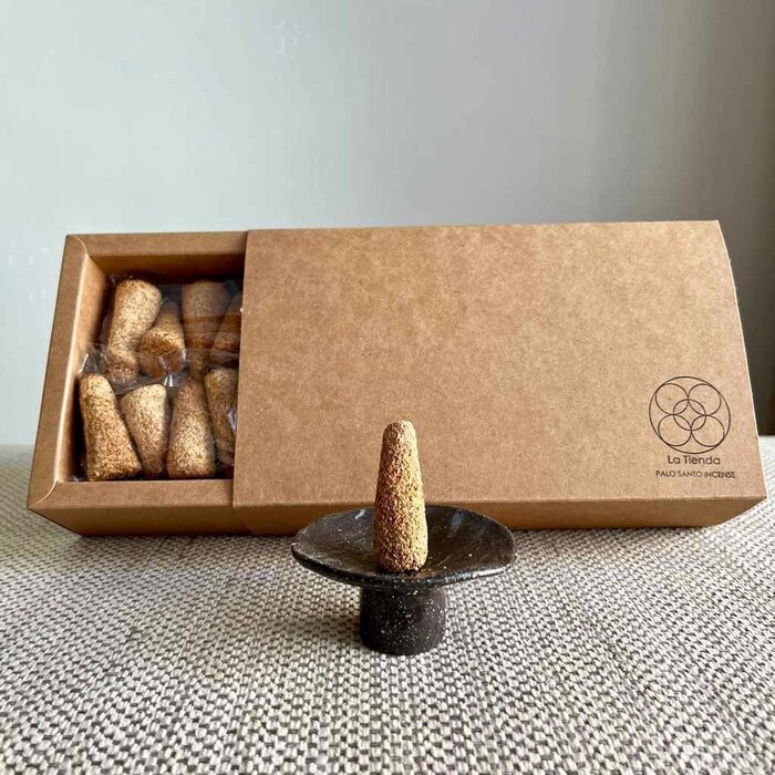 ラ ティエンダ La Tienda Palo Santo Handmade Incense Cone 30'sProduct Thumbnail