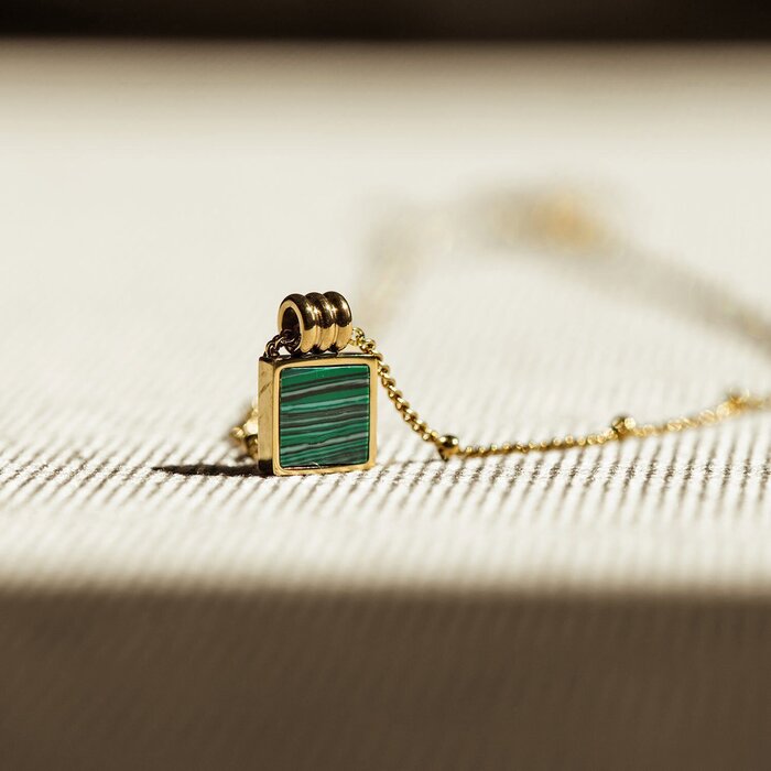eclater jewellery Malachite Square Necklace 43 - 48 cmProduct Thumbnail