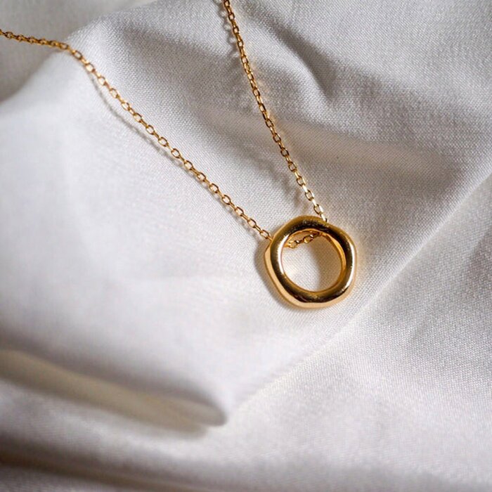 eclater jewellery Quinn Irregular Hoop Necklace 38.5 - 44 cmProduct Thumbnail