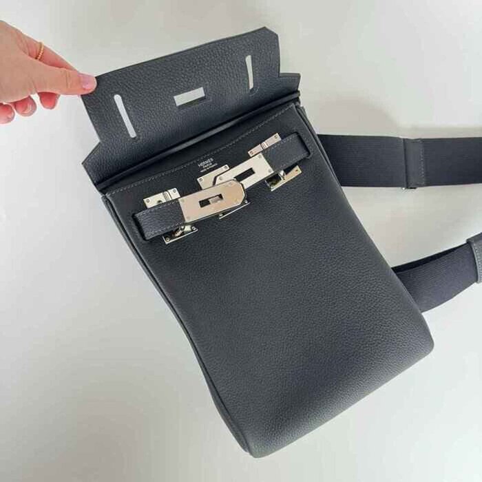 Hermes Hac a Dos PM Mono strap sack 3Y Caban Picture Color