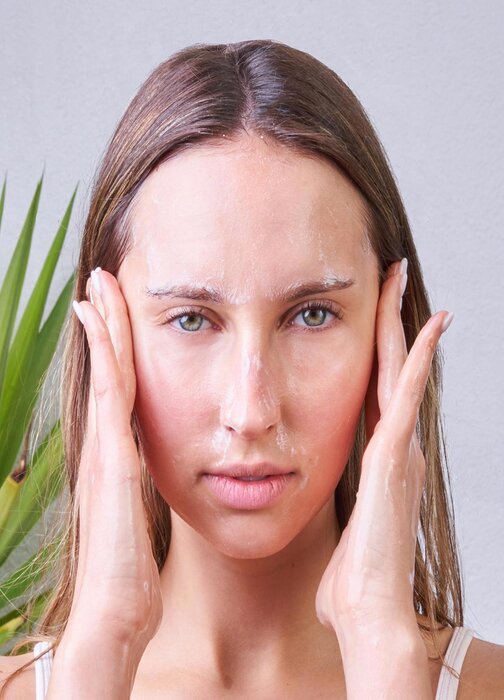 Oh My Koko Renowing gentle facial cleanser 1pcProduct Thumbnail