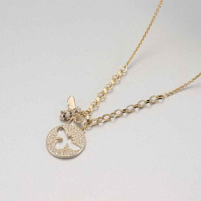 Swarovski SWAROVSKI Swarovski 5365641 LISABEL bee shape necklace Picture ColorProduct Thumbnail