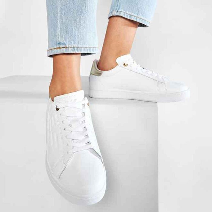Emporio Armani EMPORIO ARMANI embossed logo fashion sneakers X8X001 XCC51 0001 7 Fixed SizeProduct Thumbnail