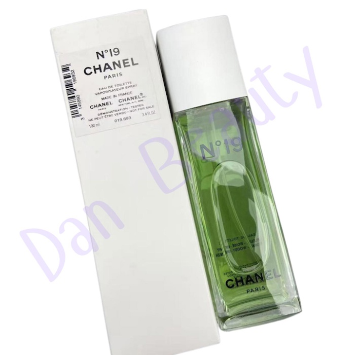 Chanel N19 Eau De Parfum Spray (EDT) (White Box Version) 100mlProduct Thumbnail
