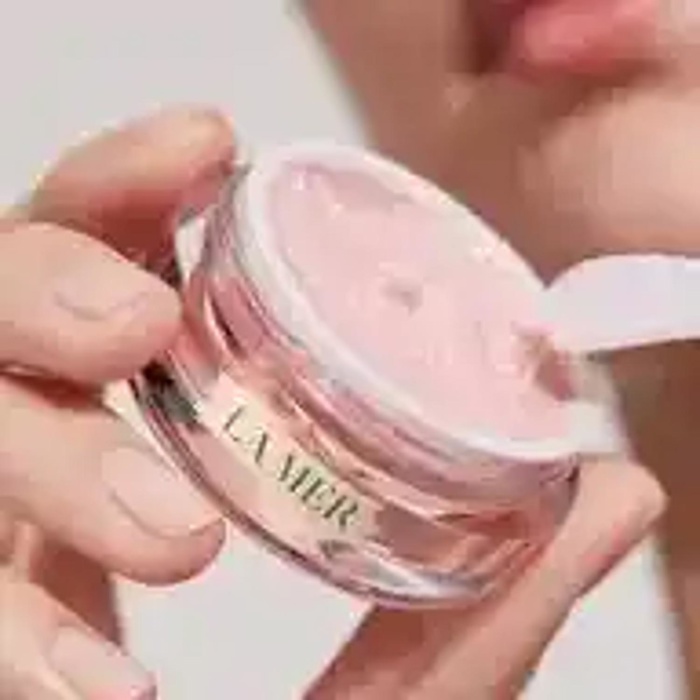 La Mer The Lip Polish (Luxury Lip Scrub) 15gProduct Thumbnail