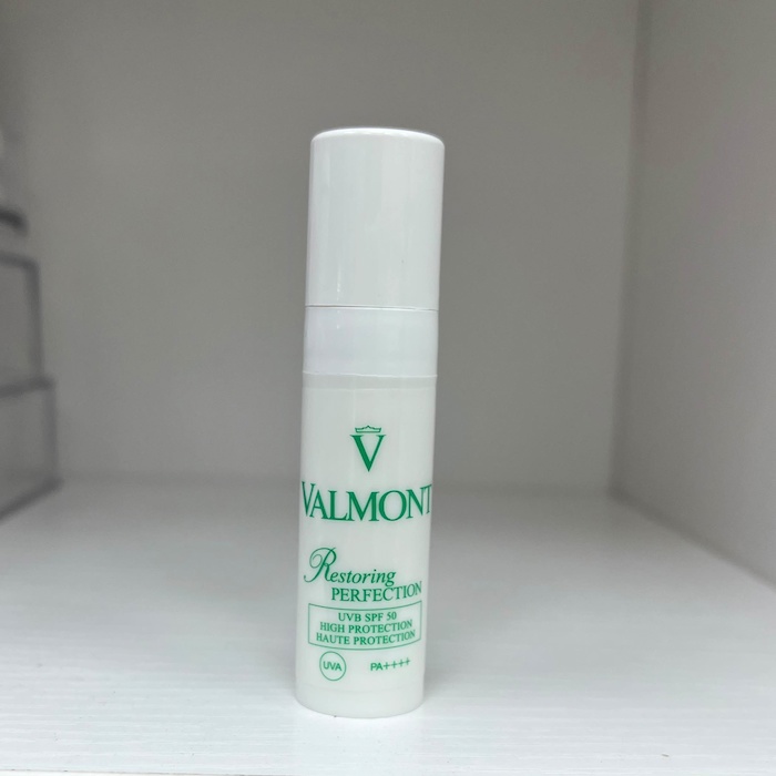 Valmont Clear Sunscreen 5ml Travel Size 5mlProduct Thumbnail