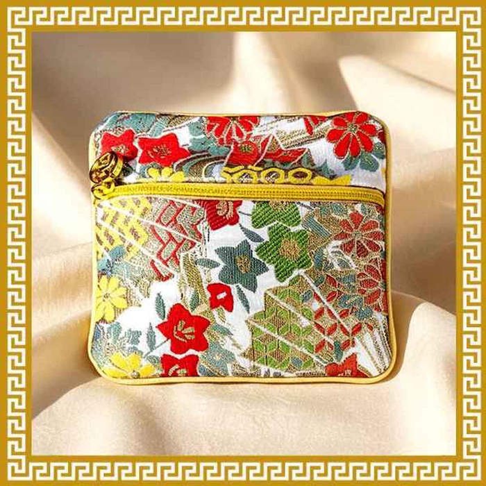 Ji Qing Tang Moonstone Bracelet Vajra Knot of Good Fortune MultiProduct Thumbnail