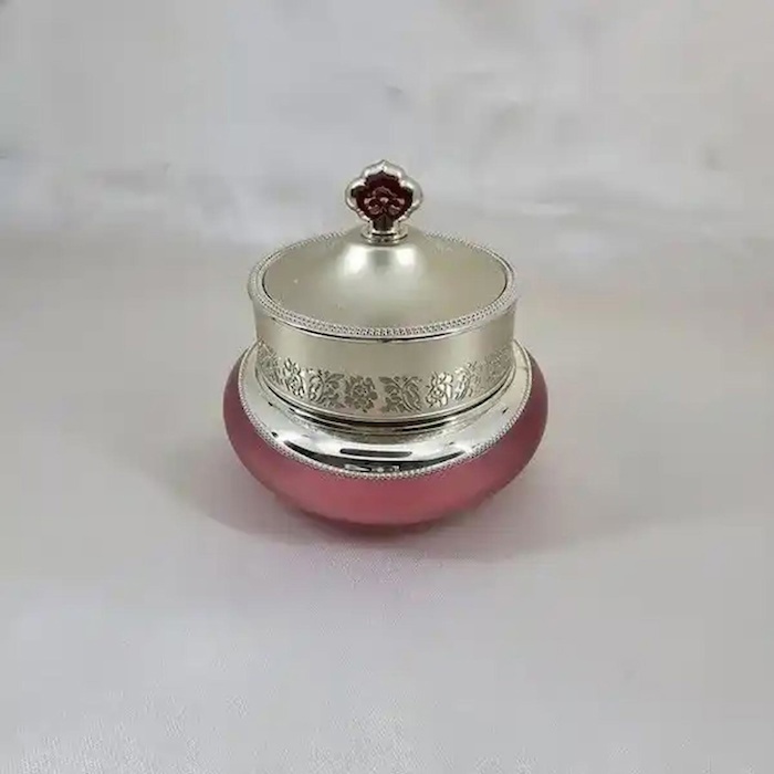 Whoo (The History Of Whoo) Vital Hydrating Cream 20 pcsProduct Thumbnail
