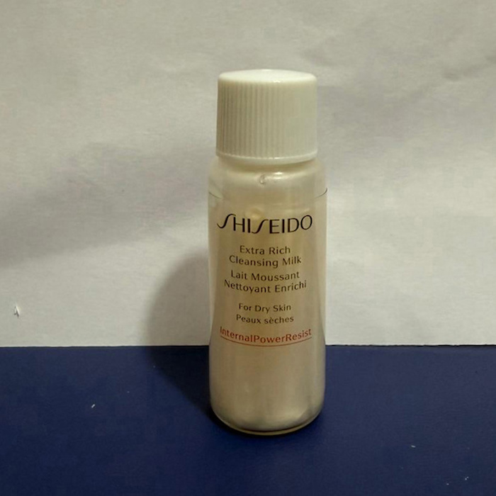 Shiseido Extra Rich Cleansing Milk (For Dry Skin) 7mlProduct Thumbnail